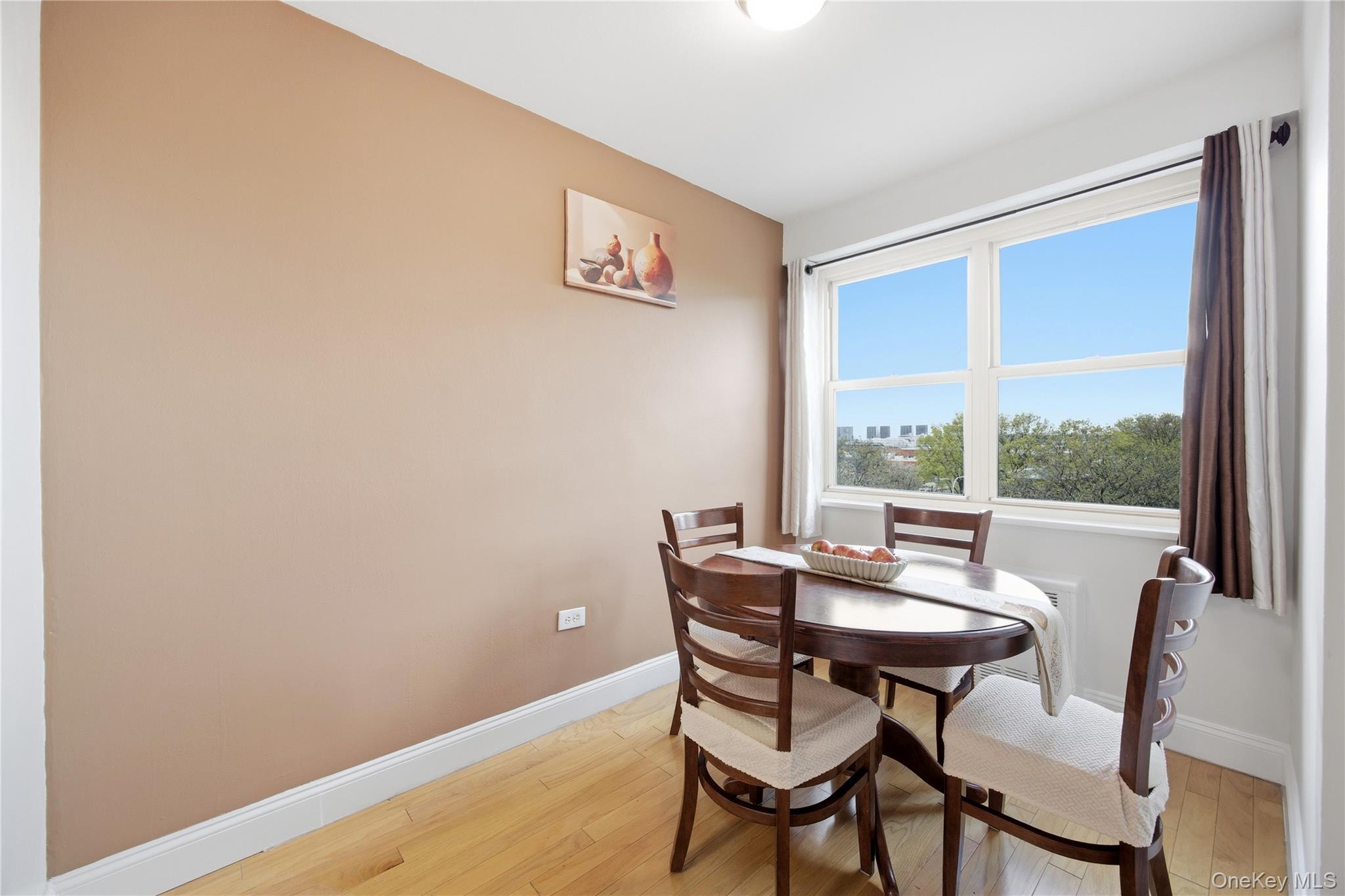 400 Cozine Avenue Unit: 5E
