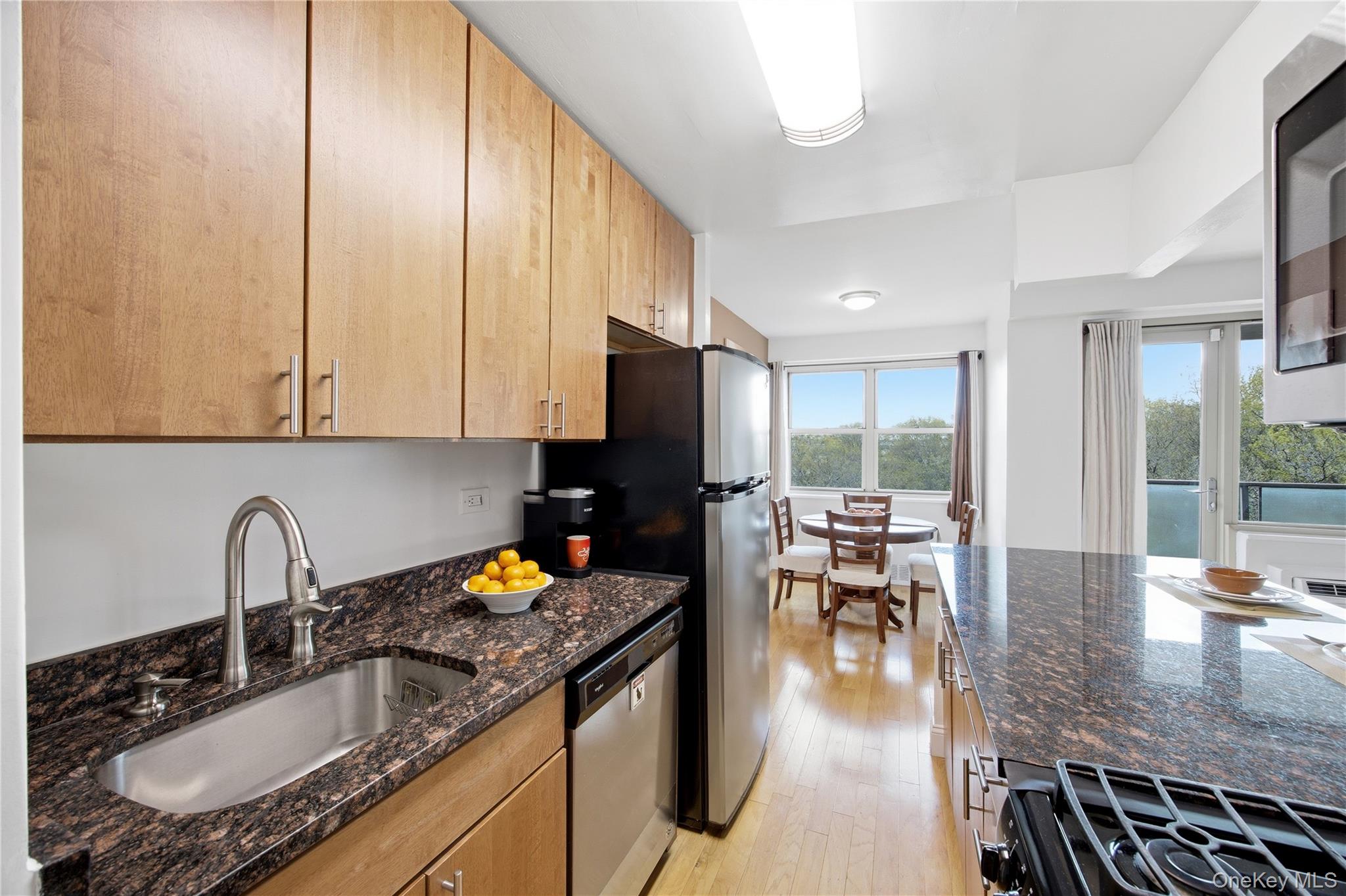 400 Cozine Avenue Unit: 5E