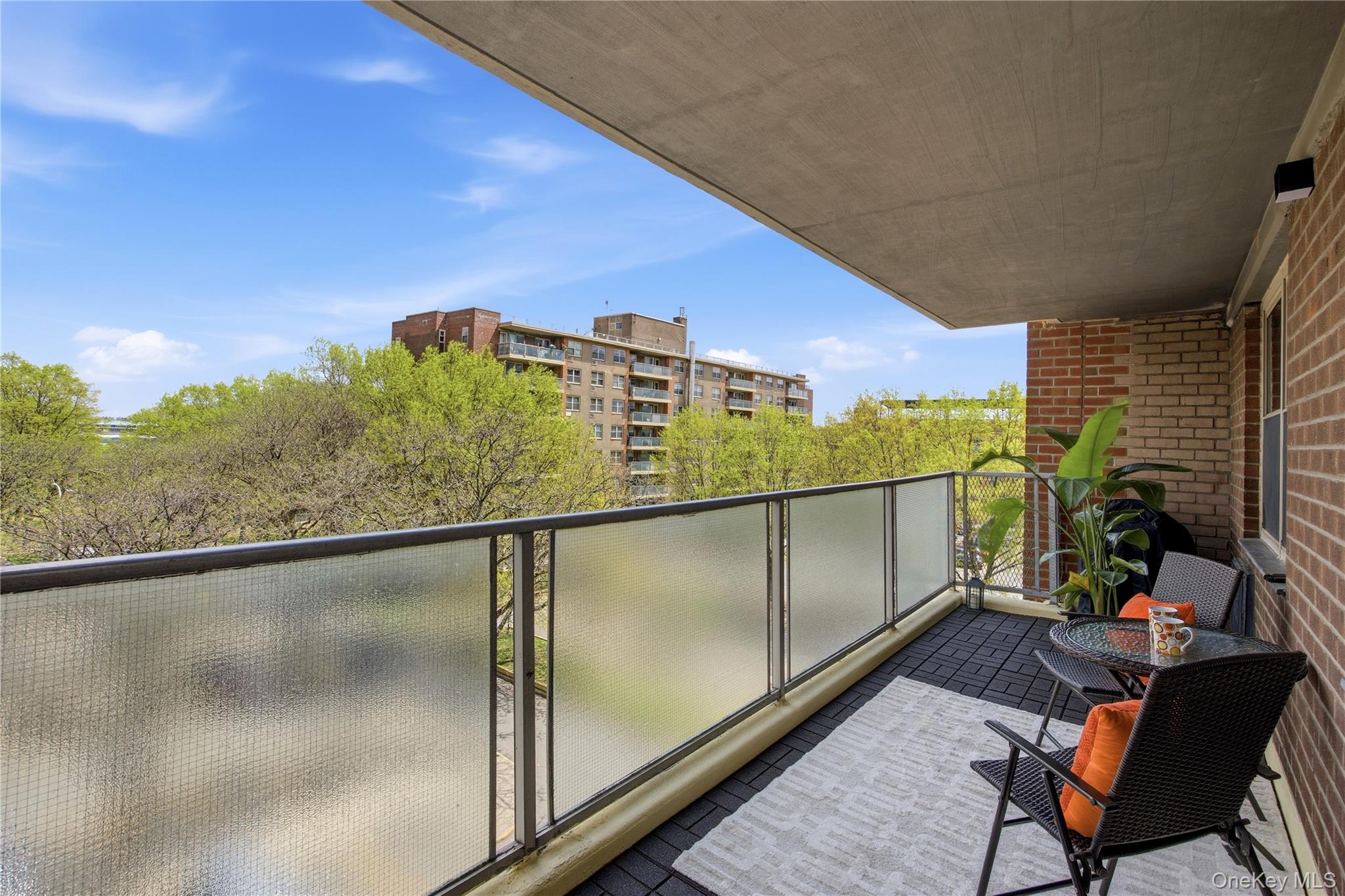 400 Cozine Avenue Unit: 5E