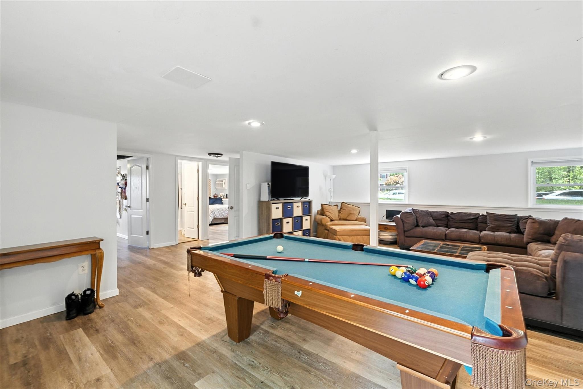 135 Lake Shore Drive E