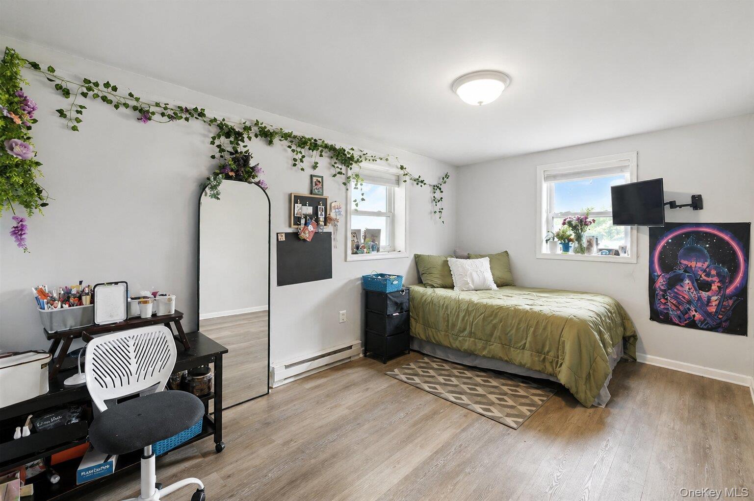135 Lake Shore Drive E