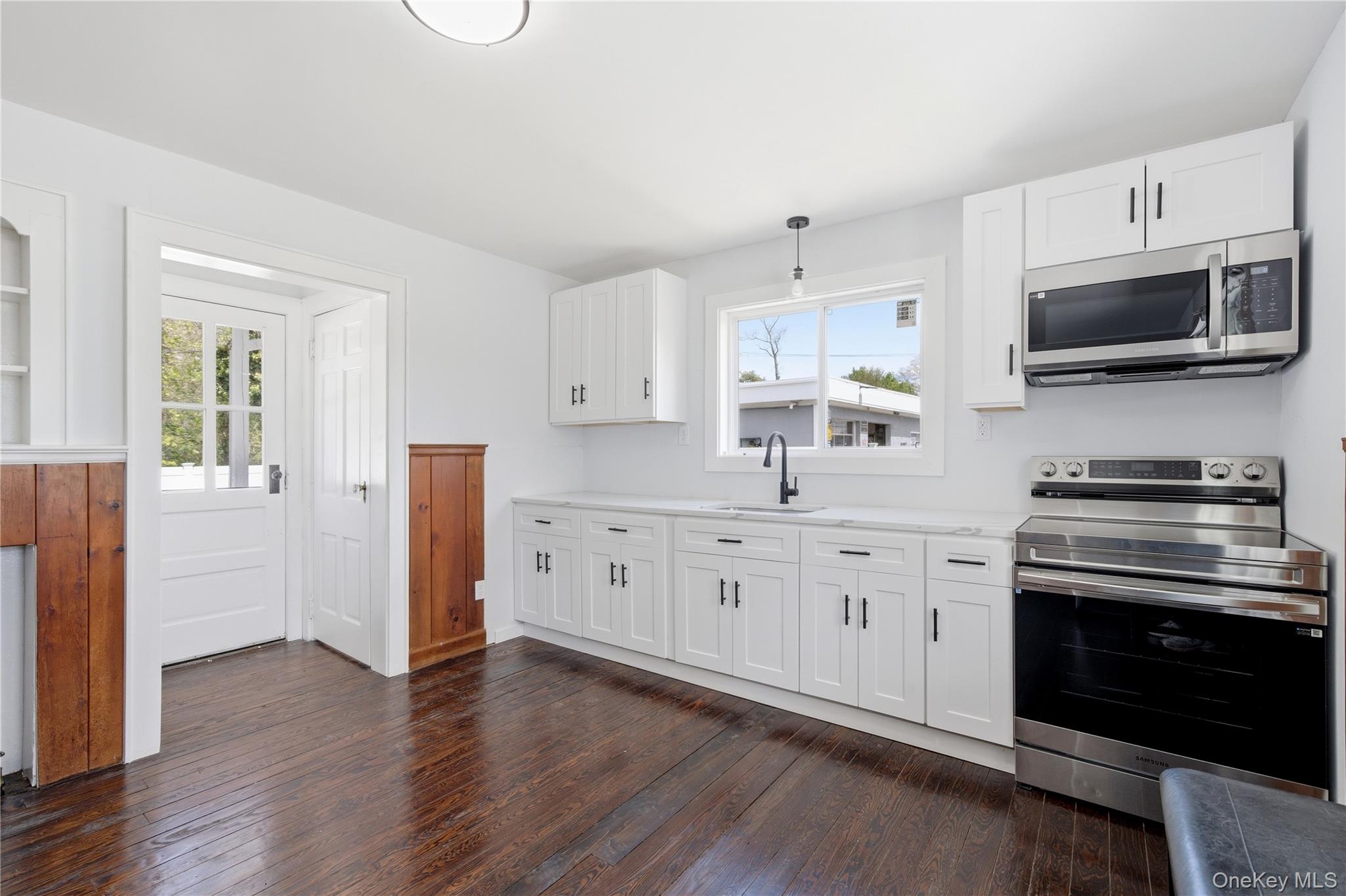 749 E Main Street
