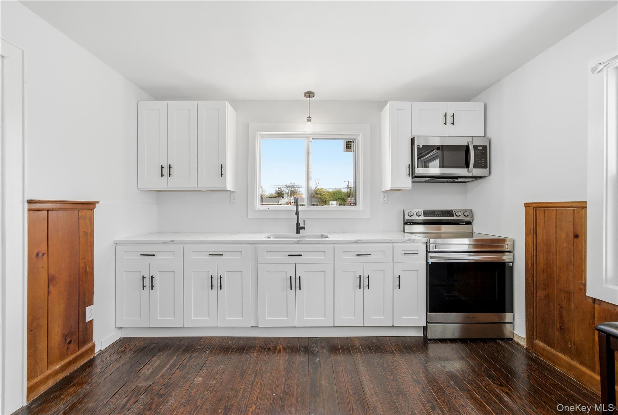 749 E Main Street