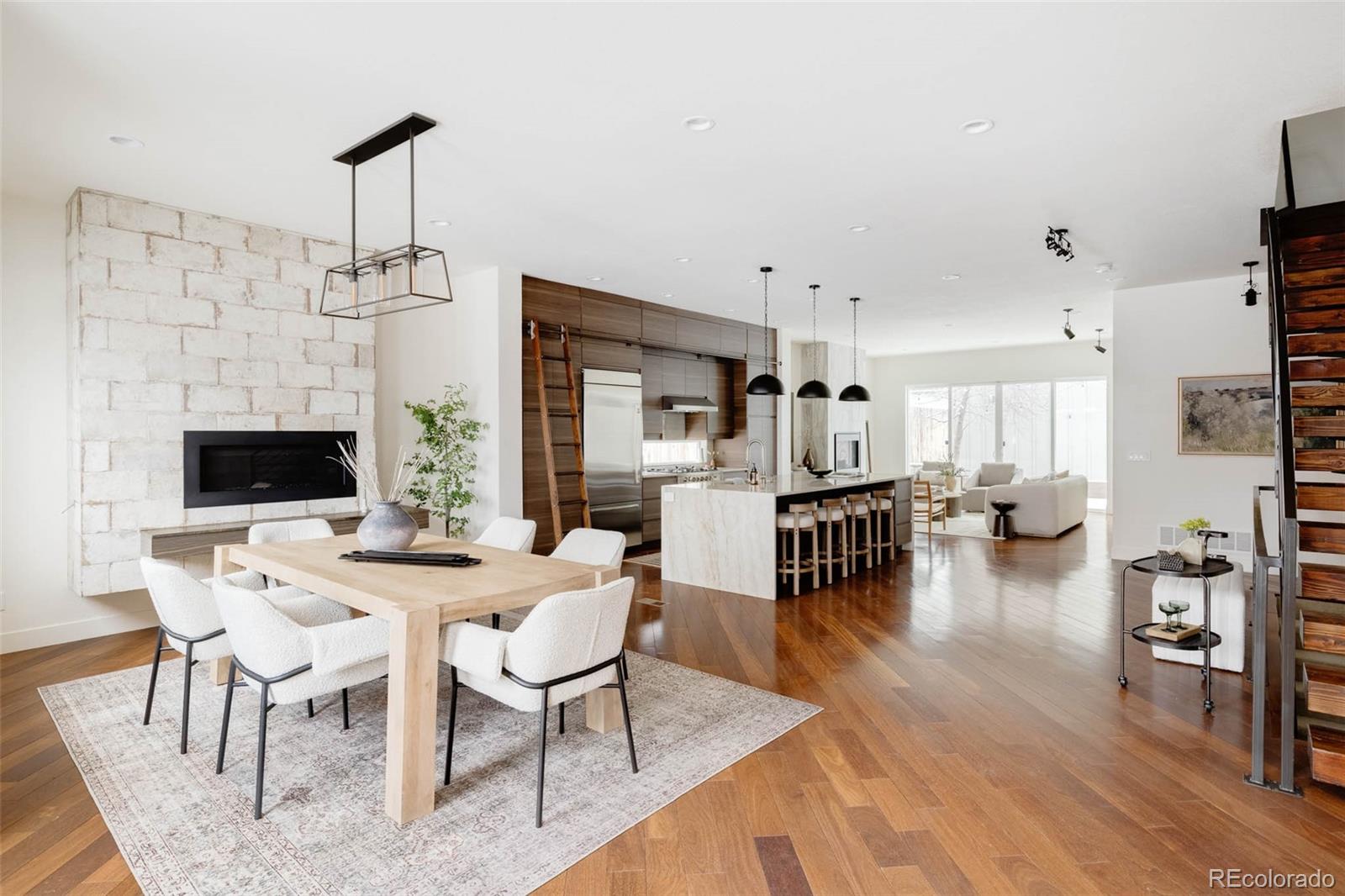 2742 Hazel Court