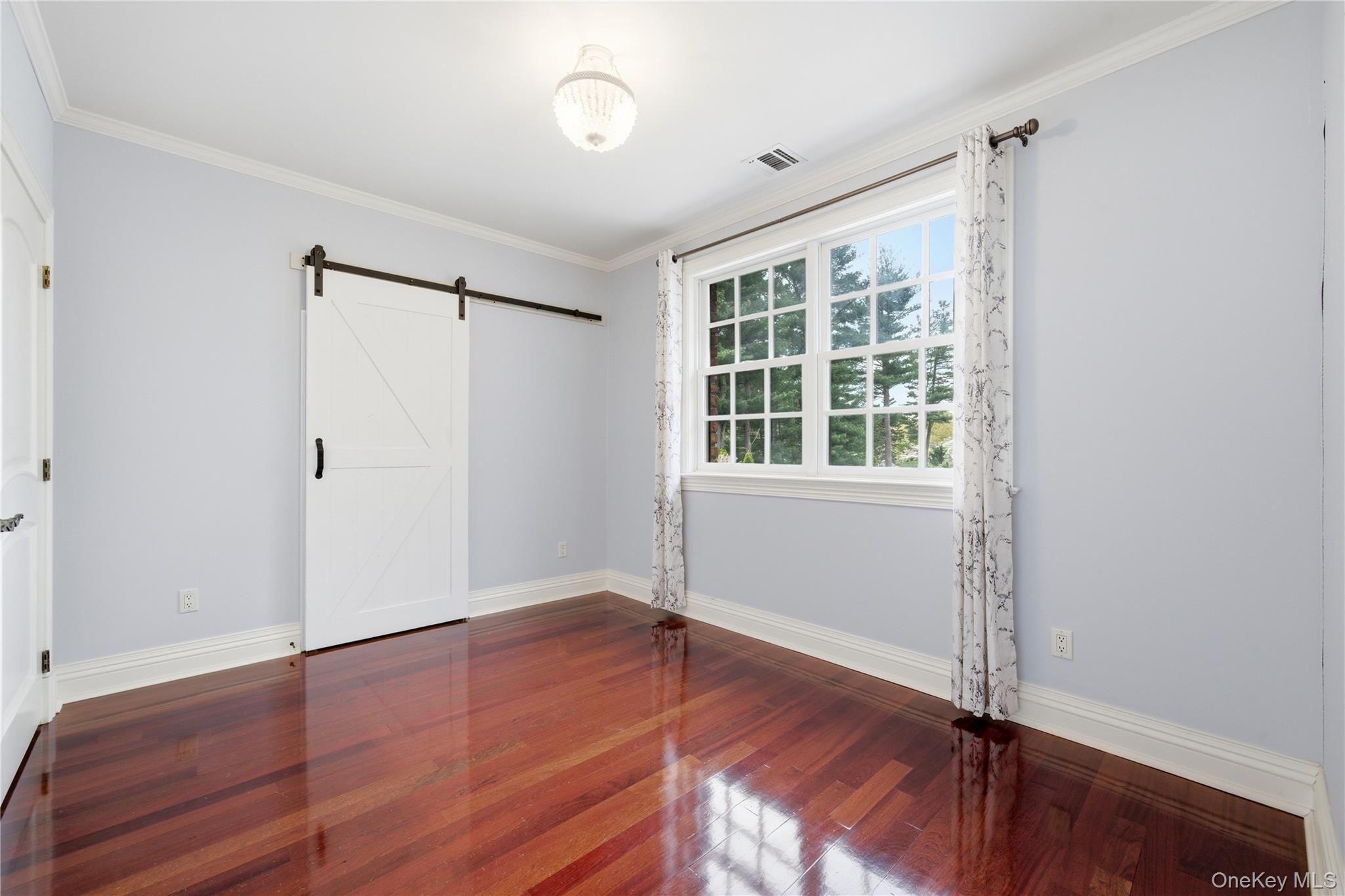 6 Sunhill Road