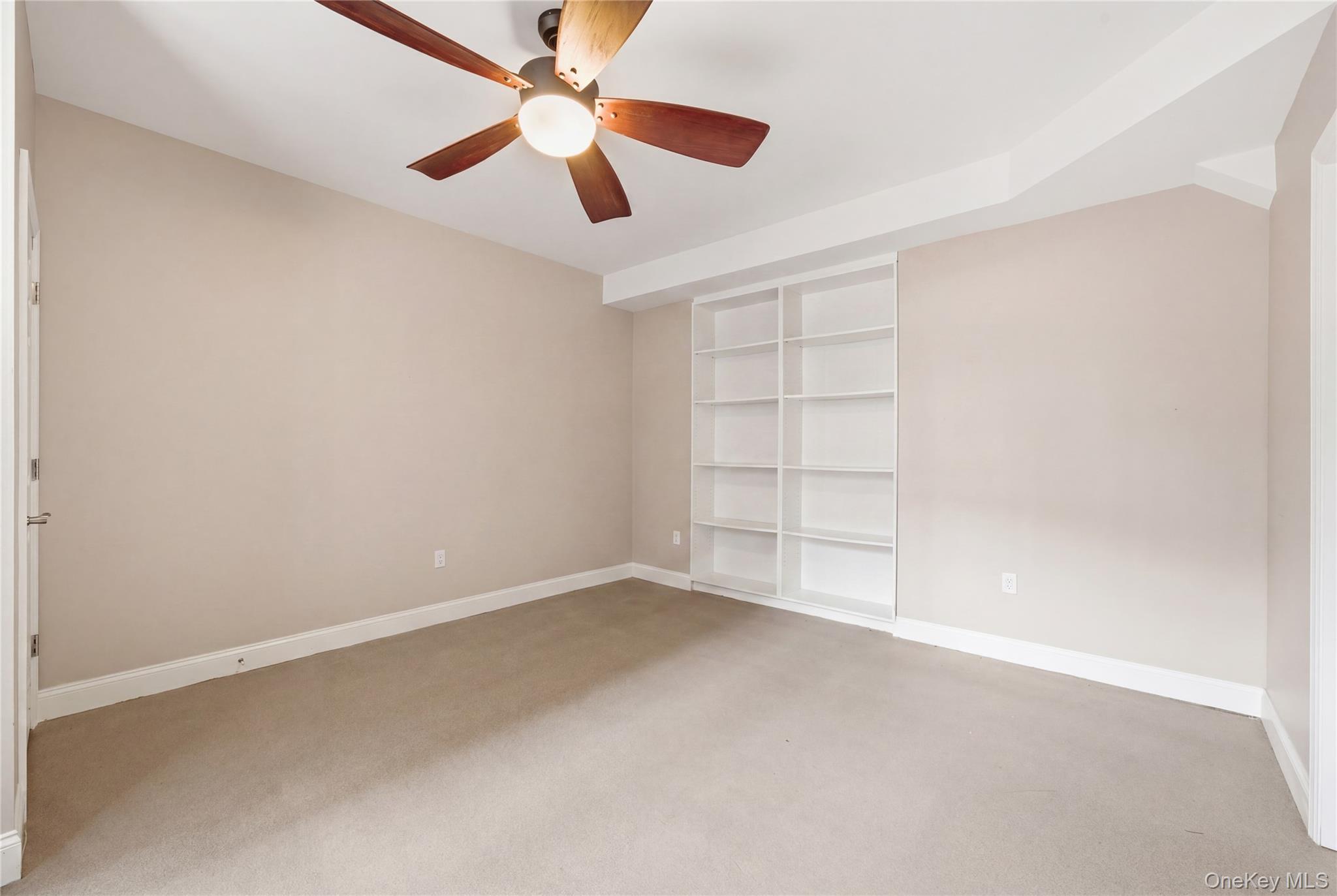 6 Sunhill Road