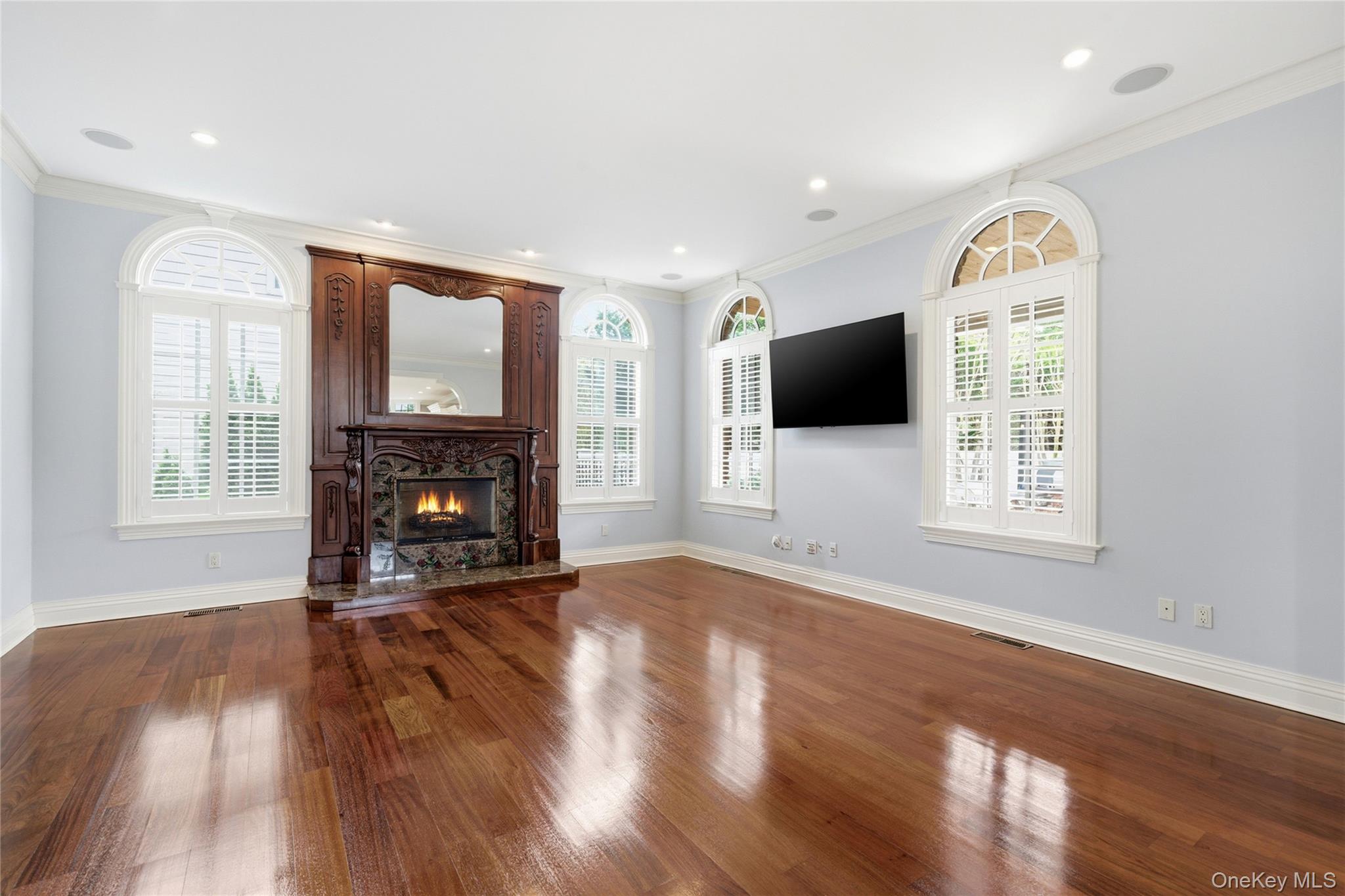 6 Sunhill Road