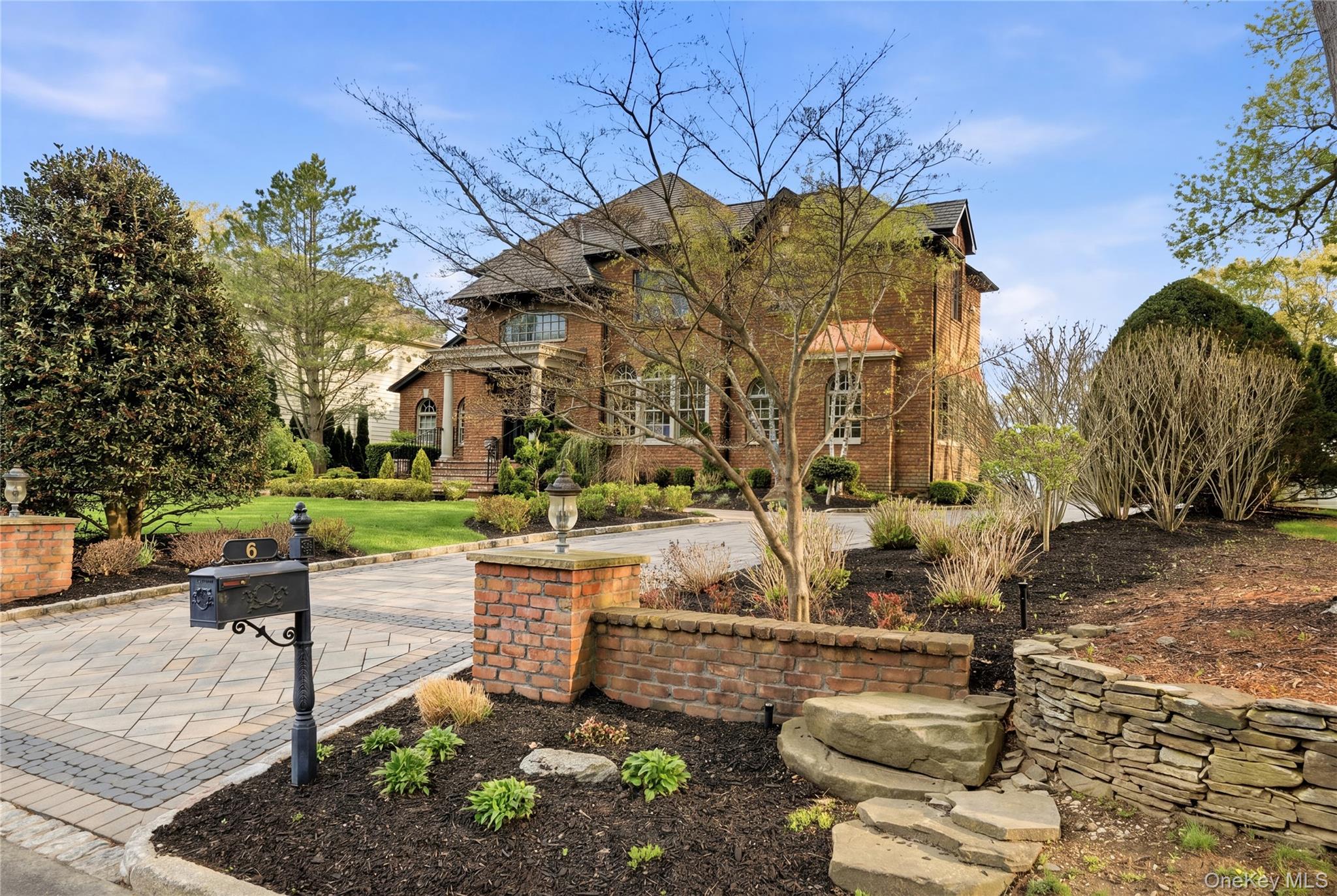 6 Sunhill Road