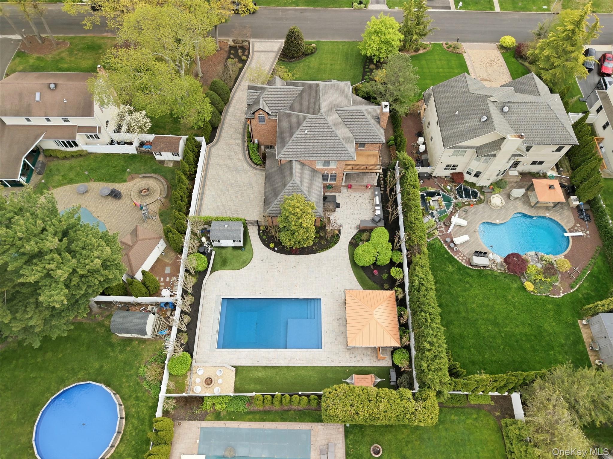 6 Sunhill Road
