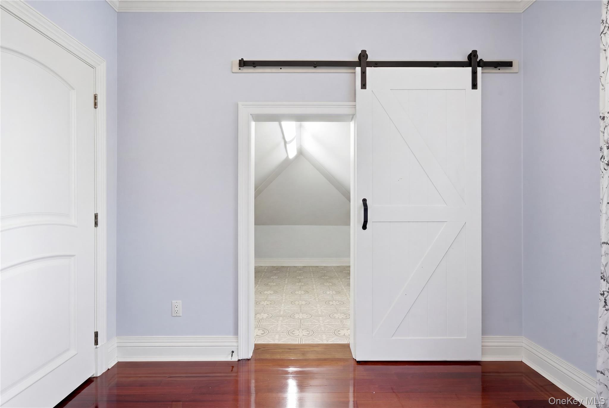 6 Sunhill Road