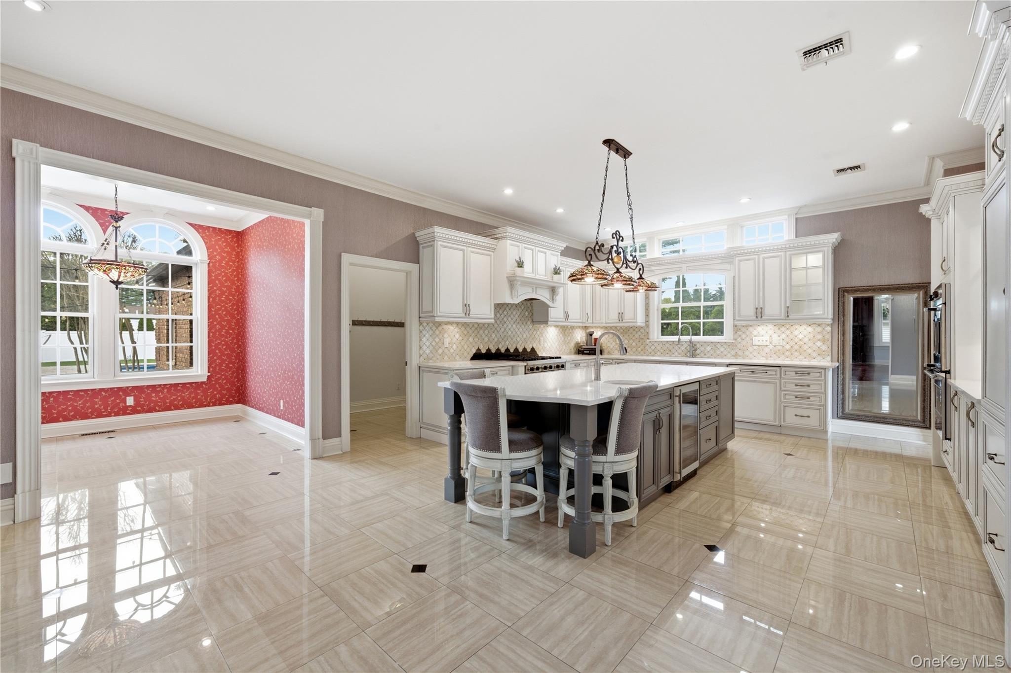 6 Sunhill Road