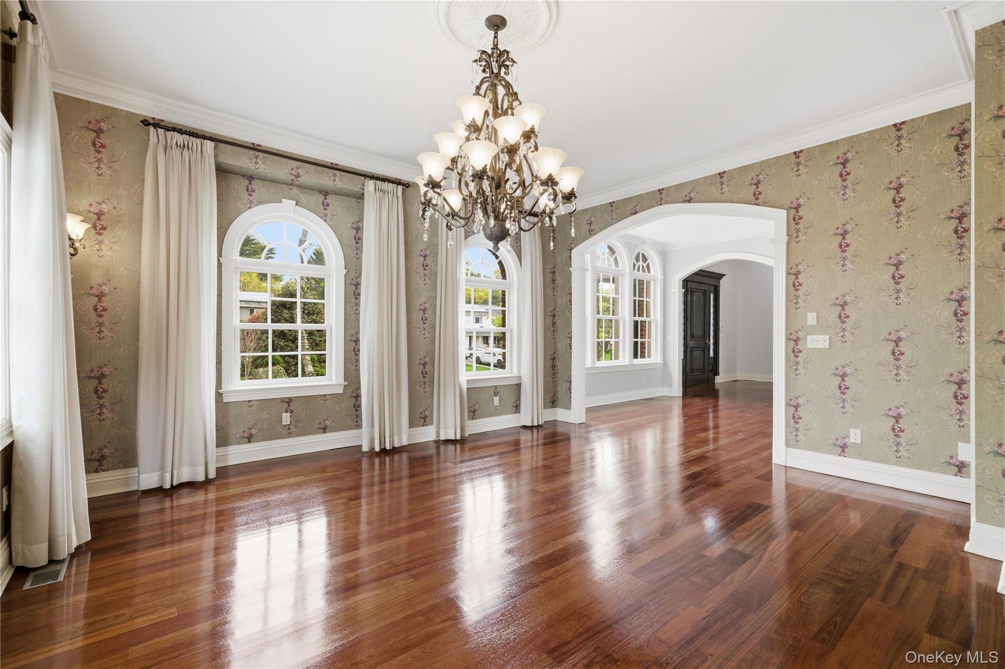6 Sunhill Road