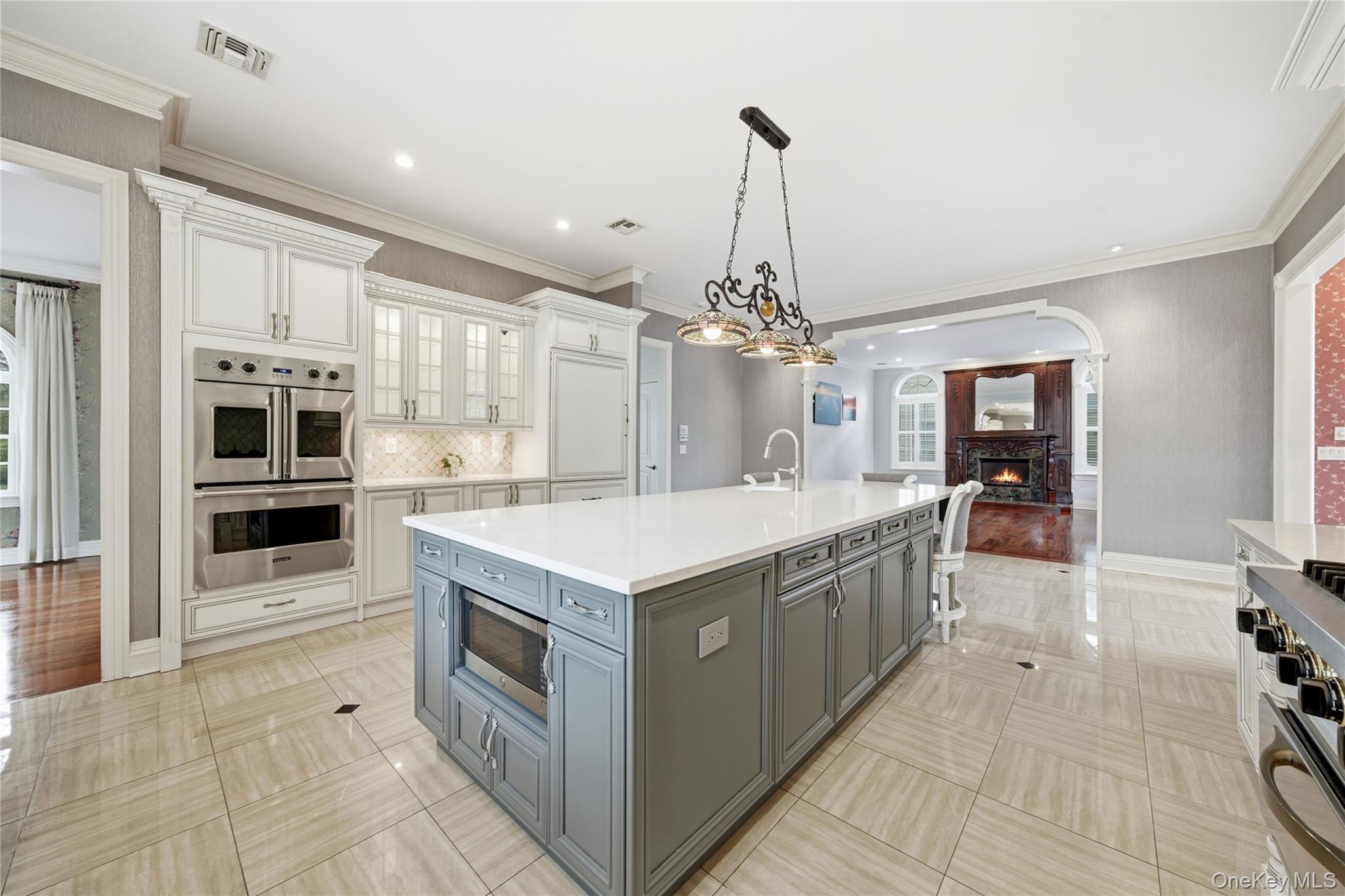 6 Sunhill Road