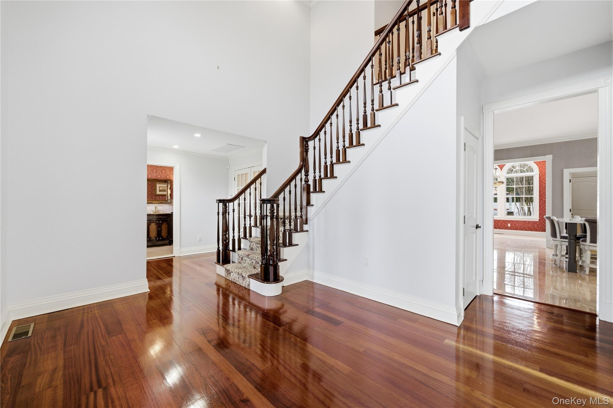 6 Sunhill Road