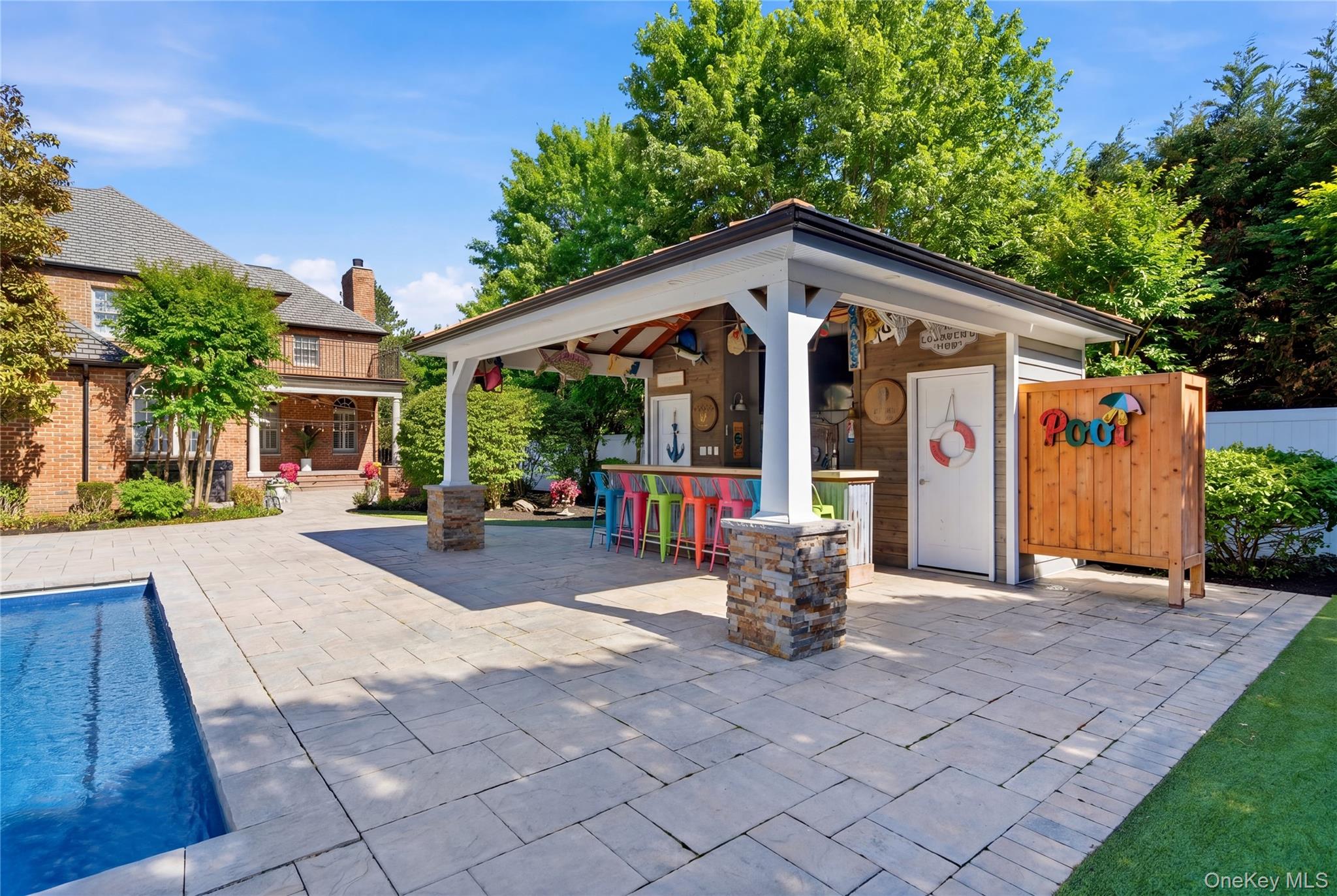 6 Sunhill Road