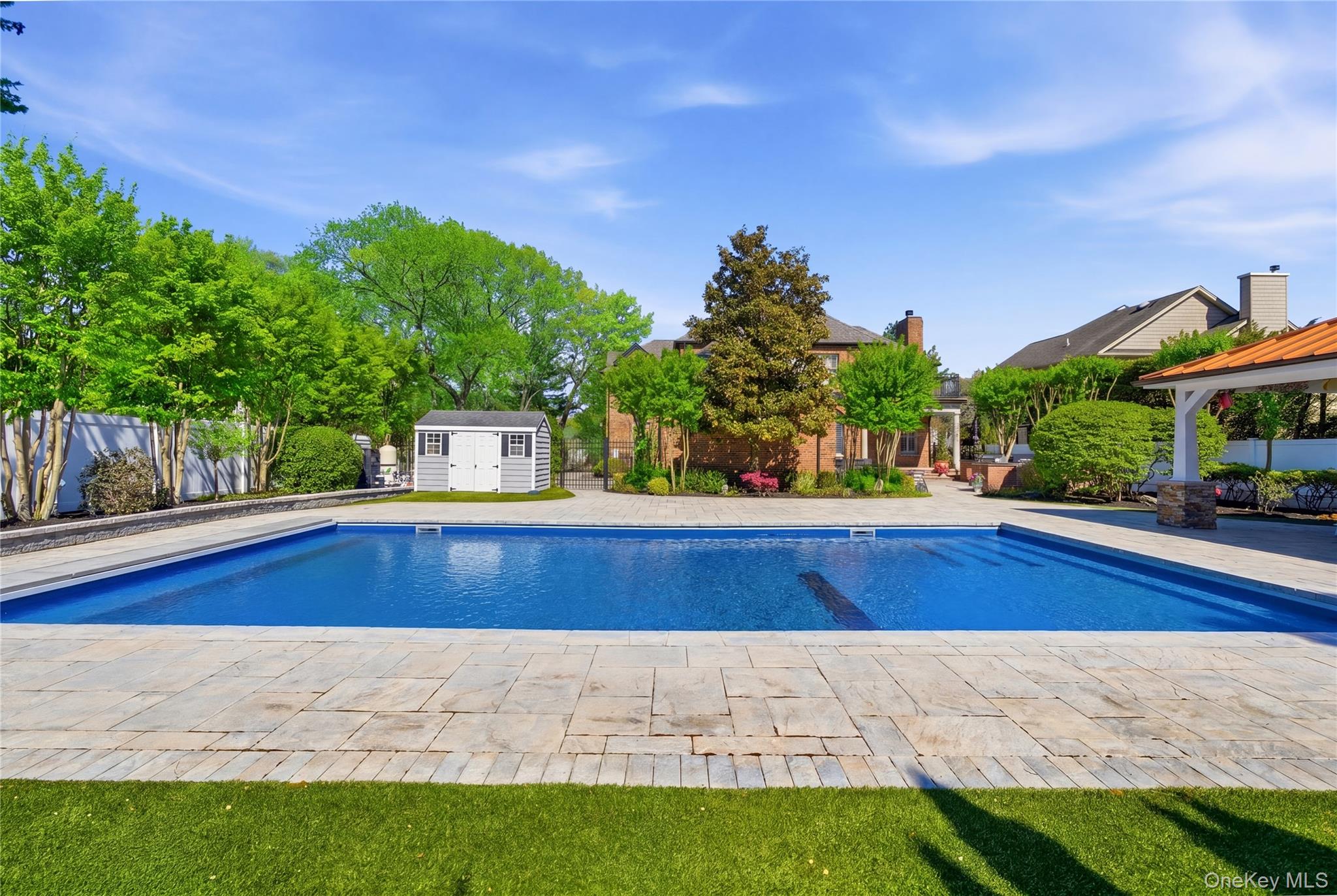 6 Sunhill Road