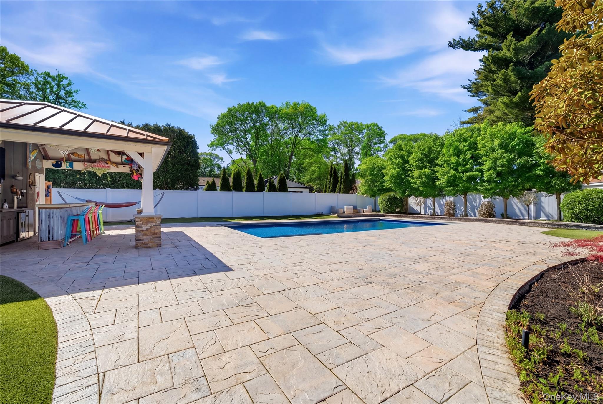 6 Sunhill Road