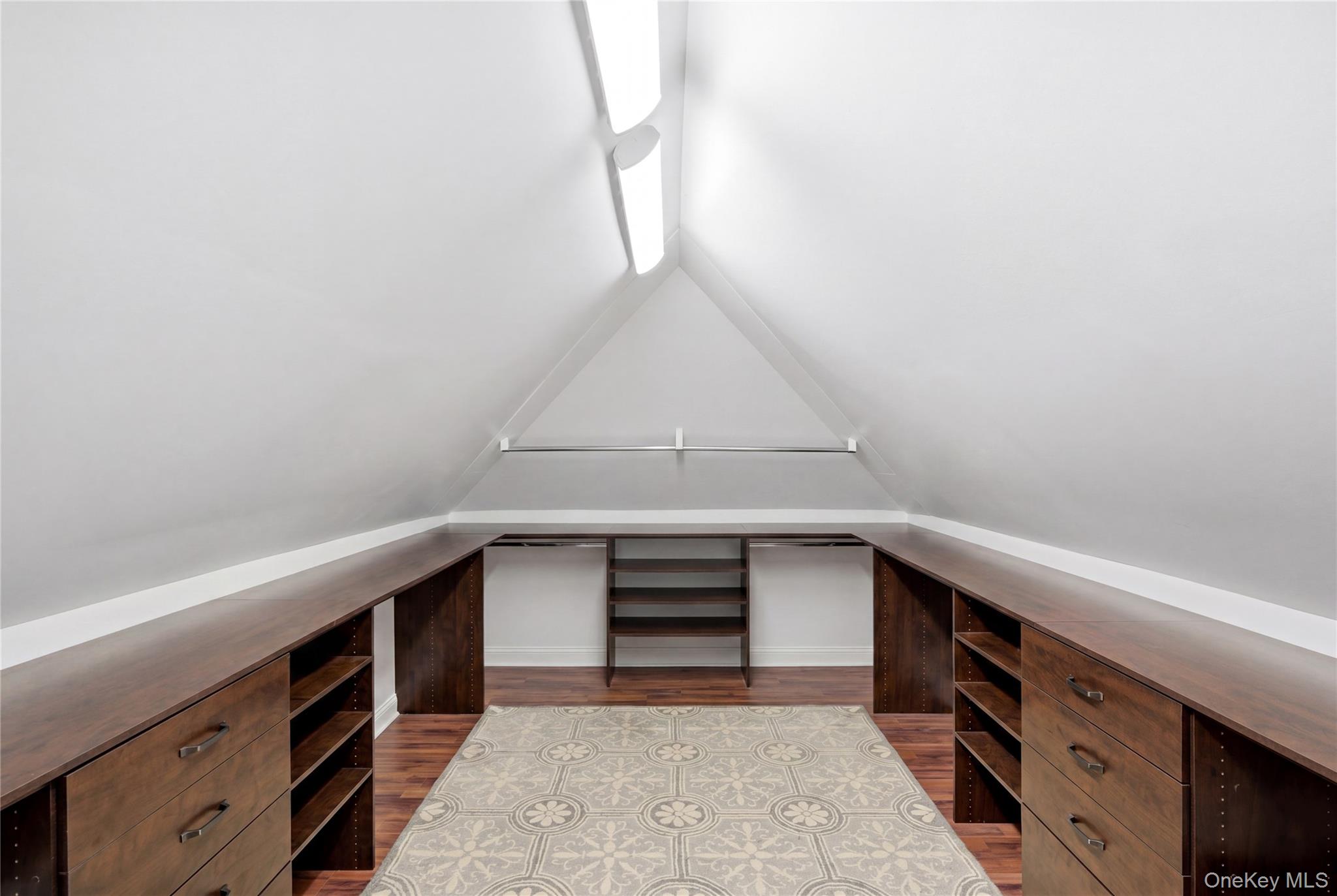 6 Sunhill Road