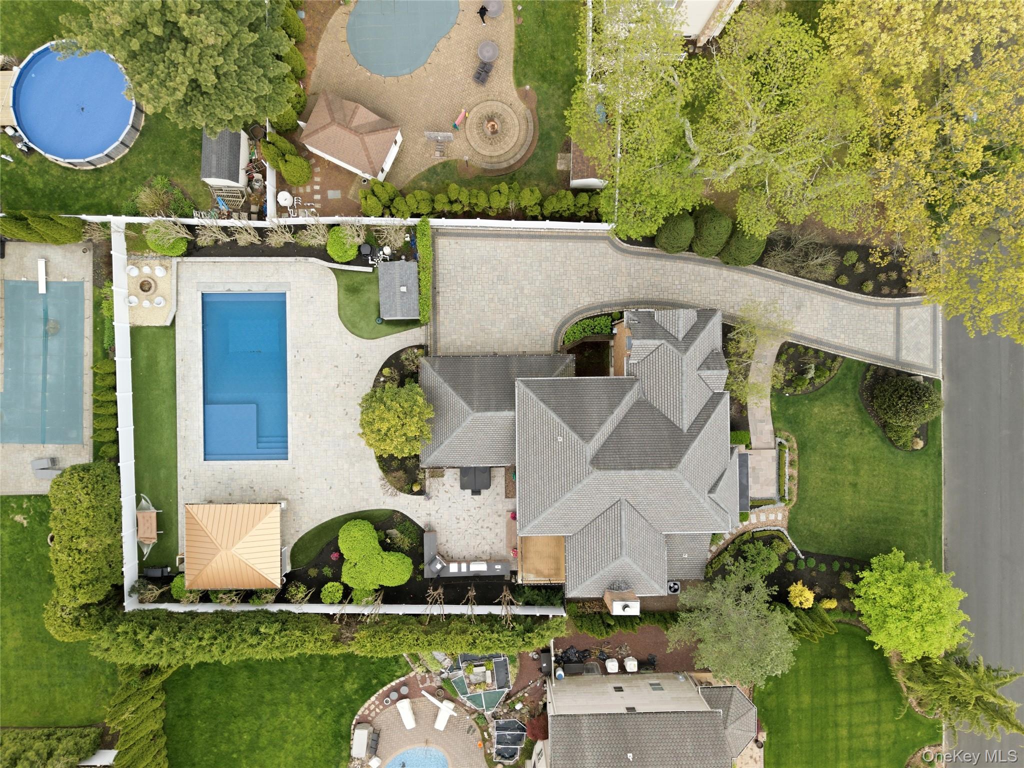 6 Sunhill Road