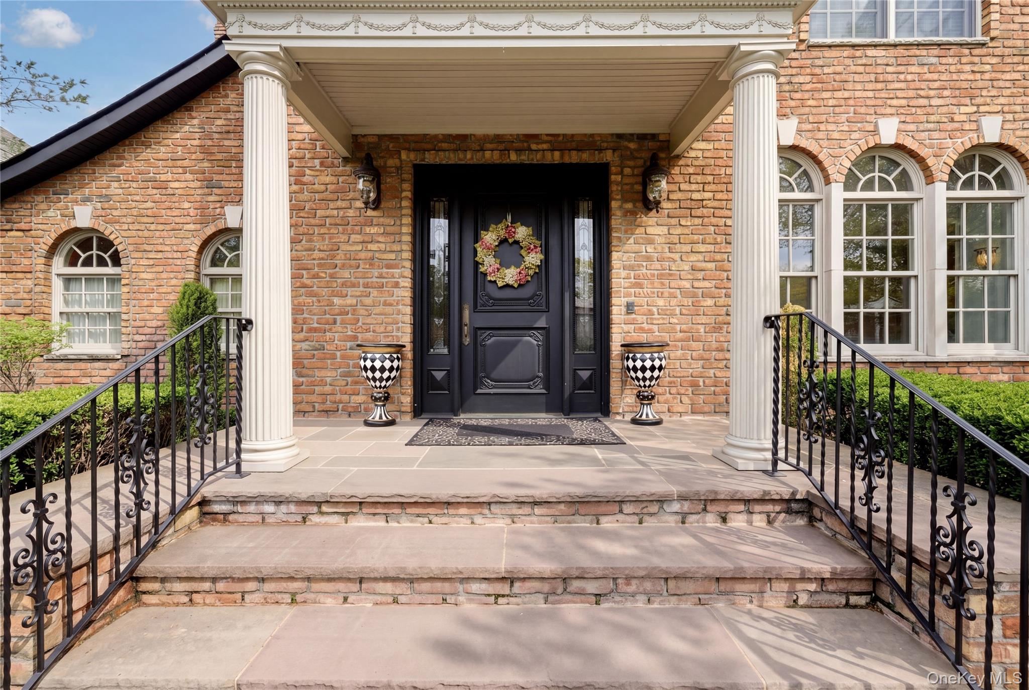 6 Sunhill Road