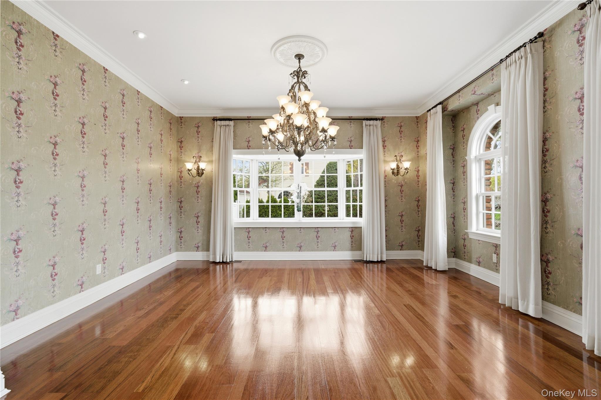 6 Sunhill Road