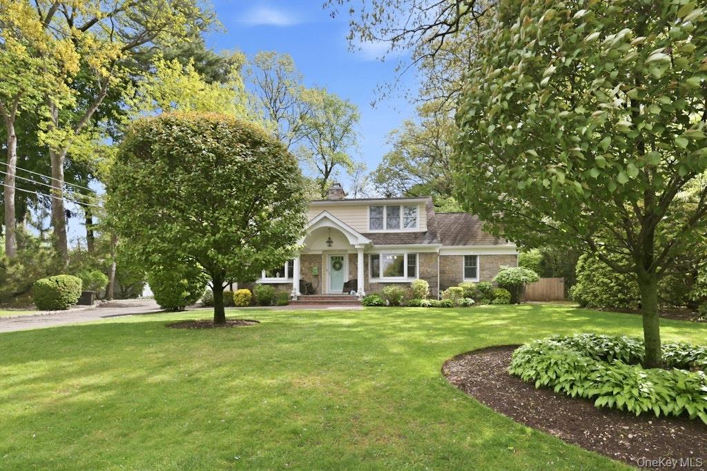 12 Woodland Avenue