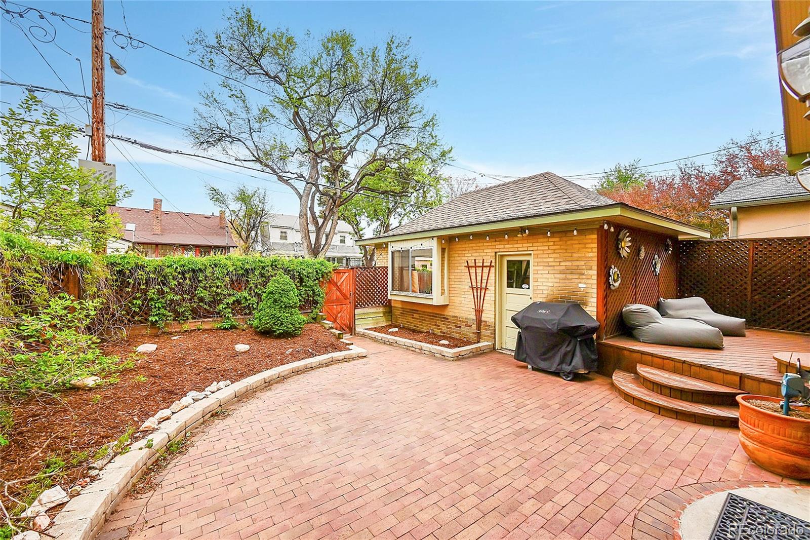 2557 Dexter Street