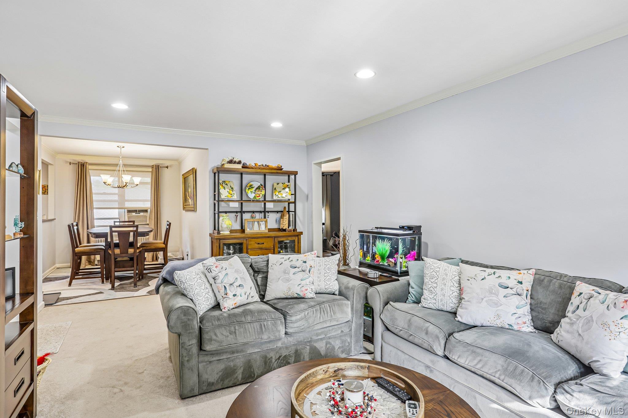 121 N. Broadway Unit: 22K