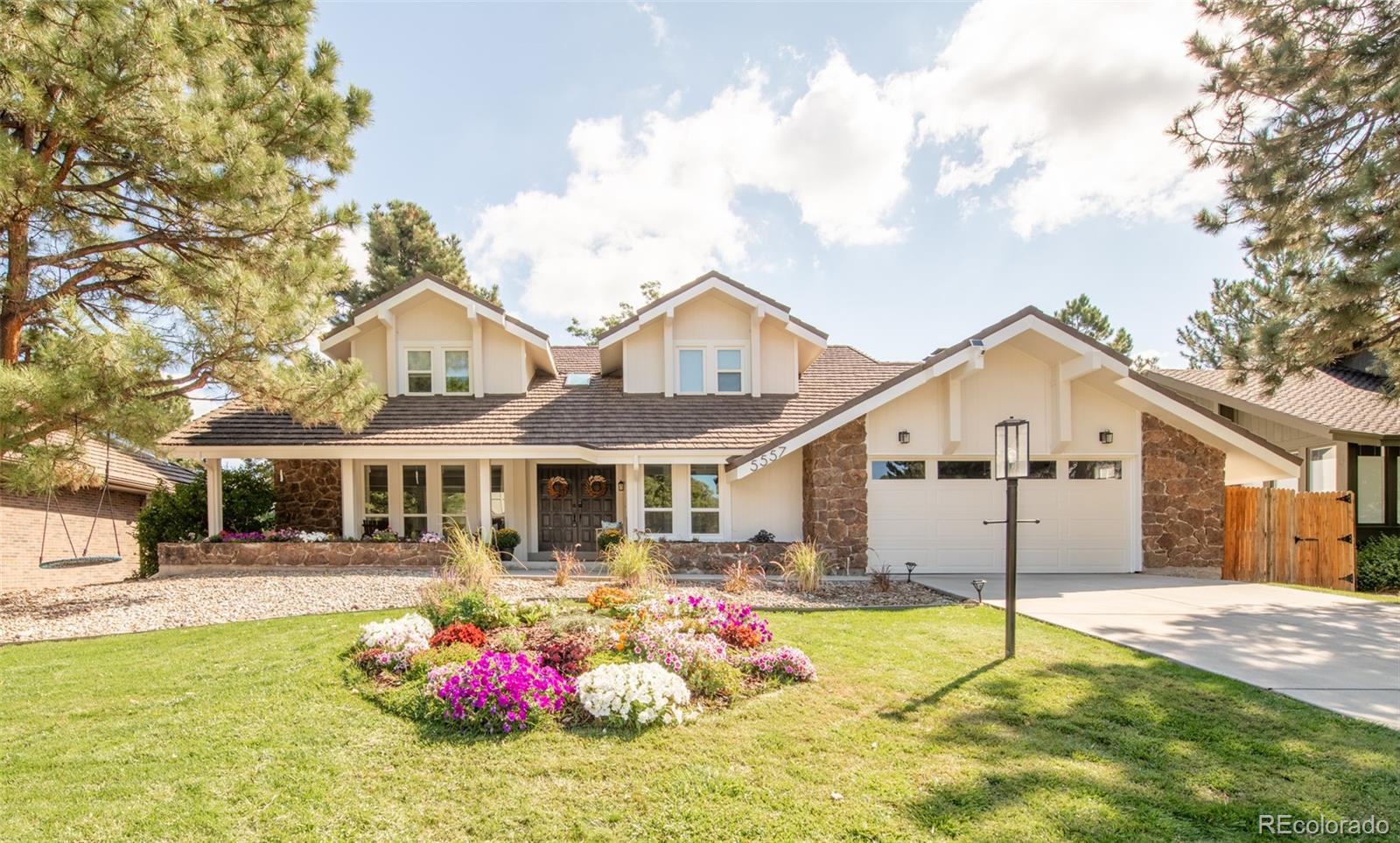 5557 E Links Circle