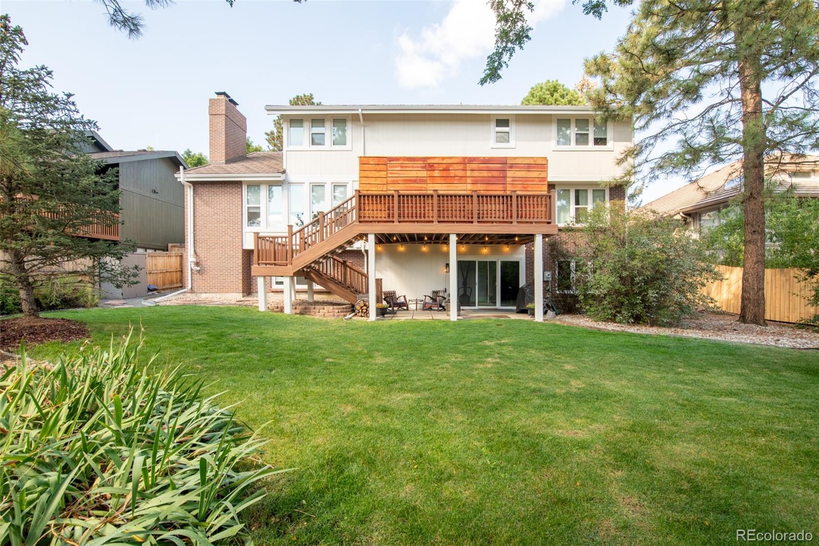 5557 E Links Circle