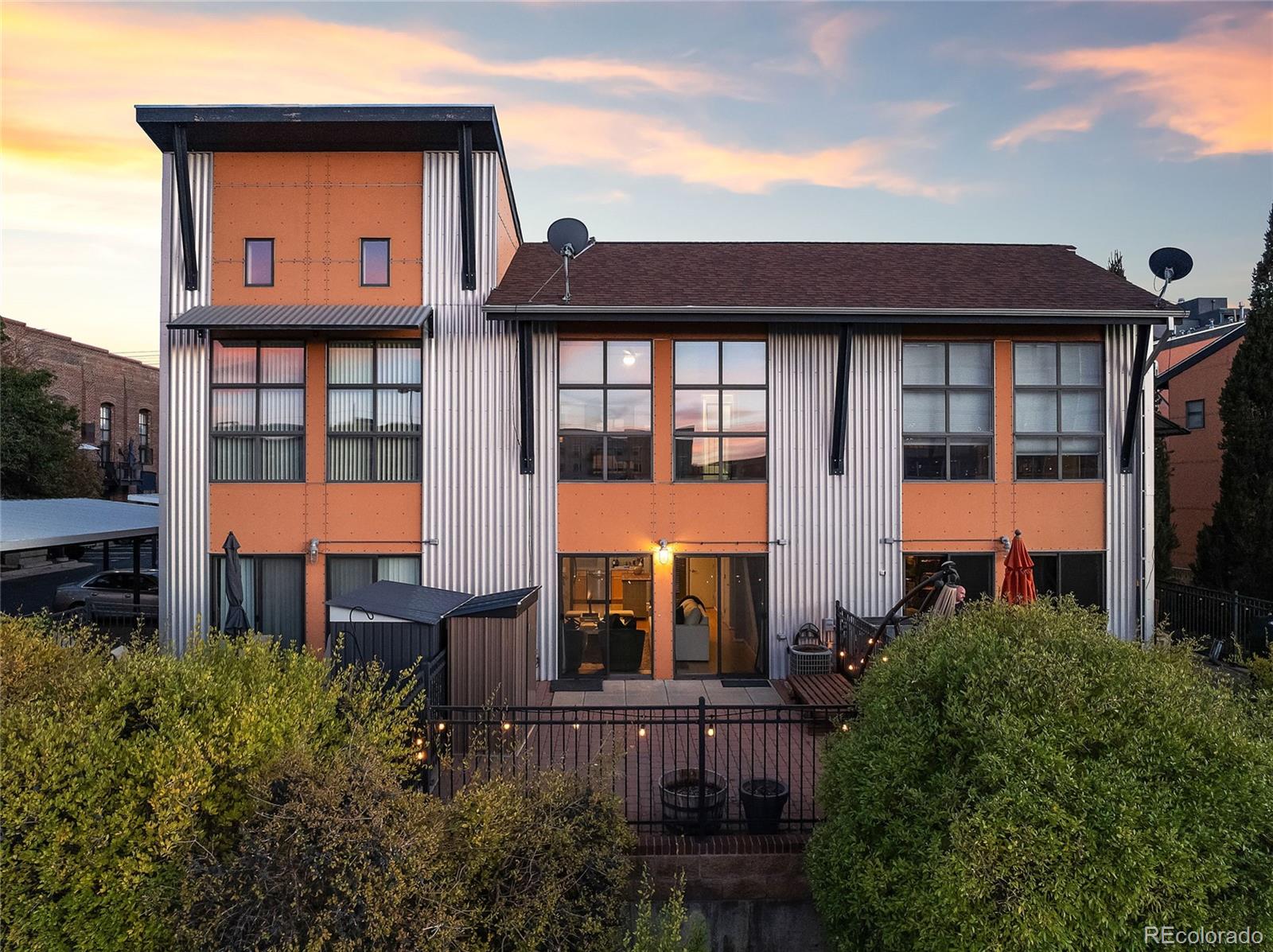 3187 Blake Street Unit: 2