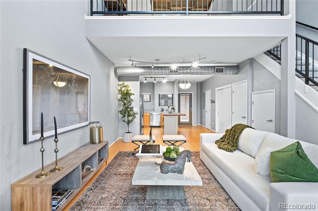 3187 Blake Street Unit: 2