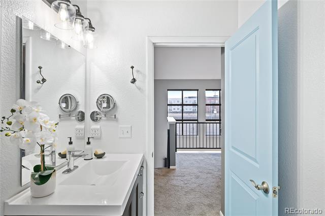 3187 Blake Street Unit: 2