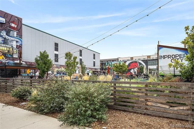 3187 Blake Street Unit: 2
