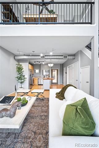 3187 Blake Street Unit: 2