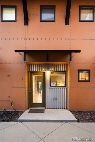 3187 Blake Street Unit: 2