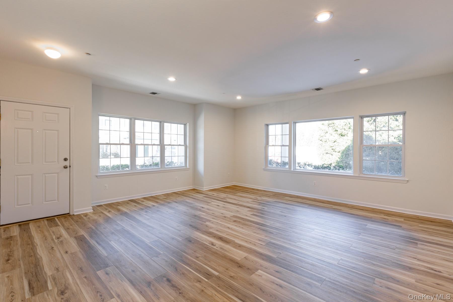 975 Main Street Unit: 12