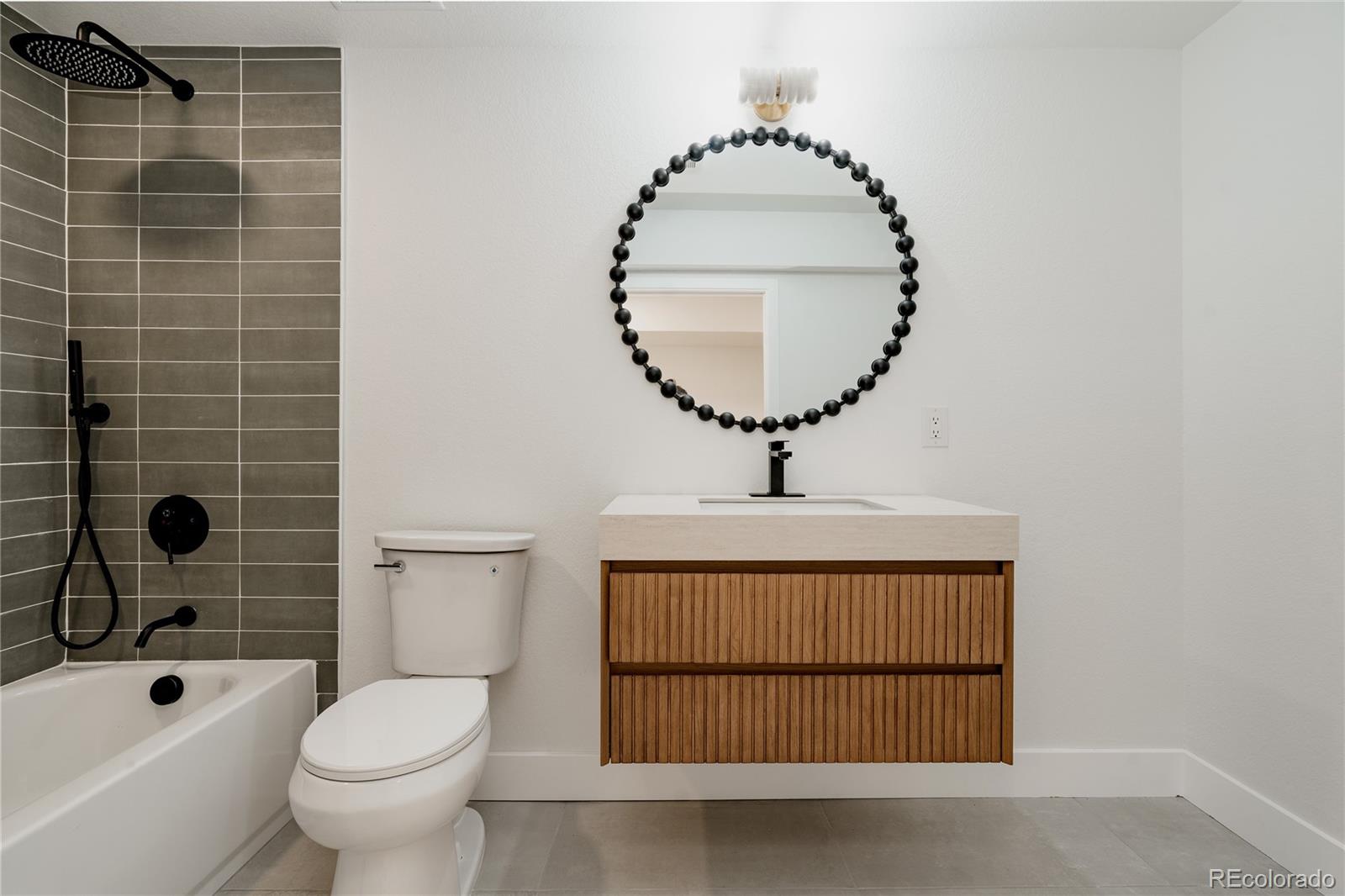 4675 S Yosemite Street Unit: 205