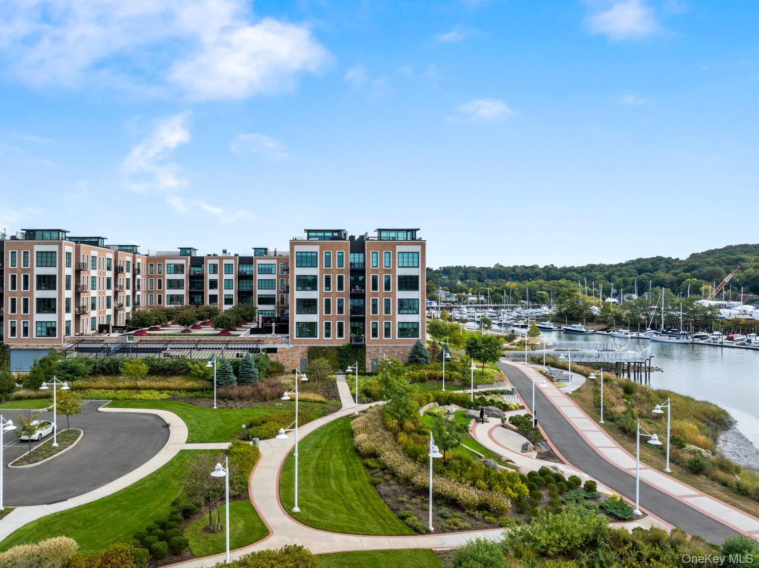 100 Garvies Point Road Unit: 1009