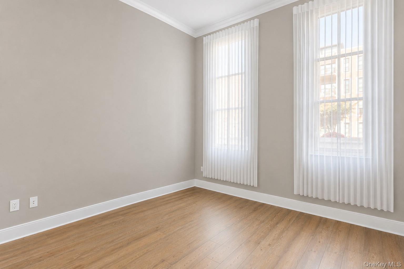100 Garvies Point Road Unit: 1009