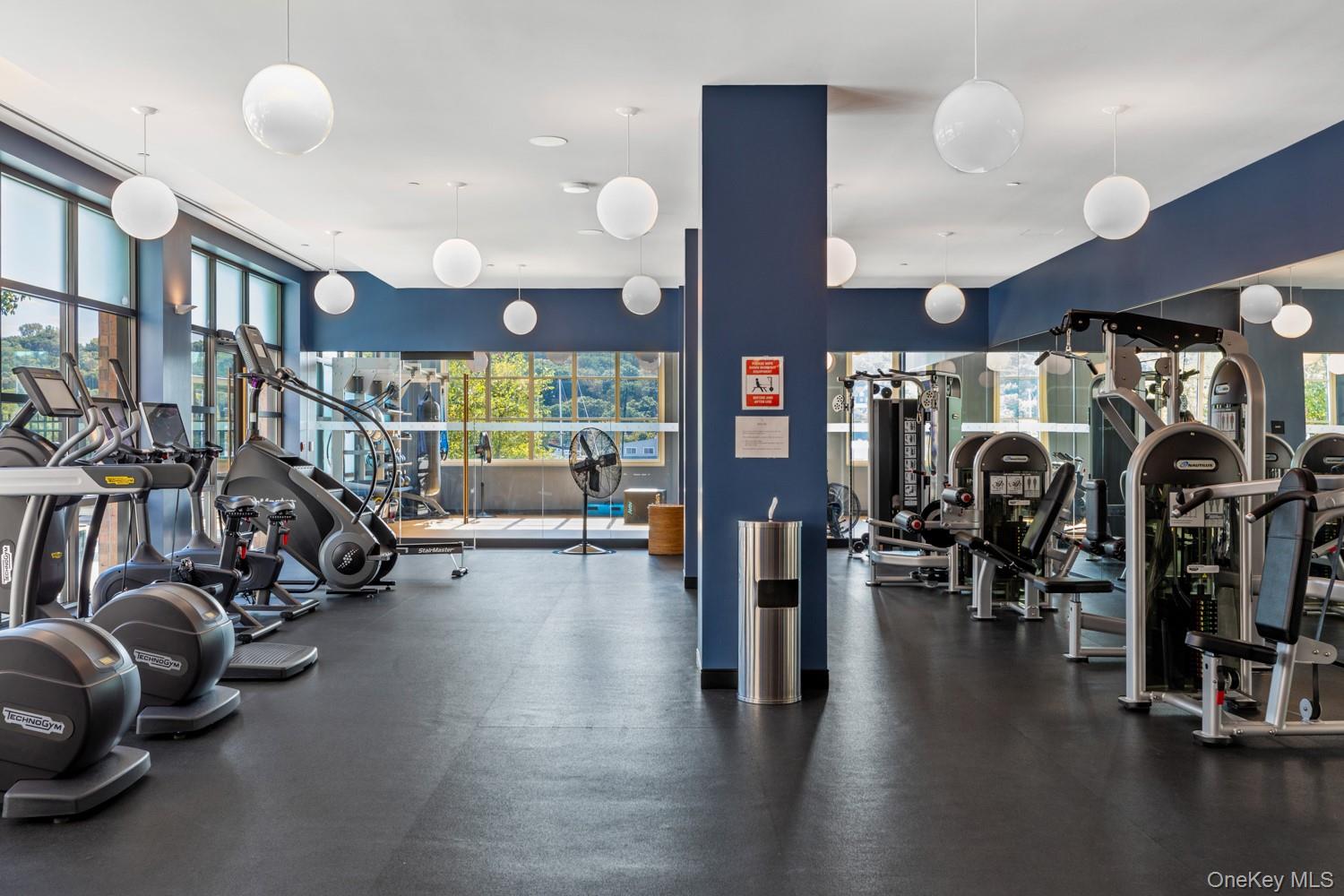 100 Garvies Point Road Unit: 1009