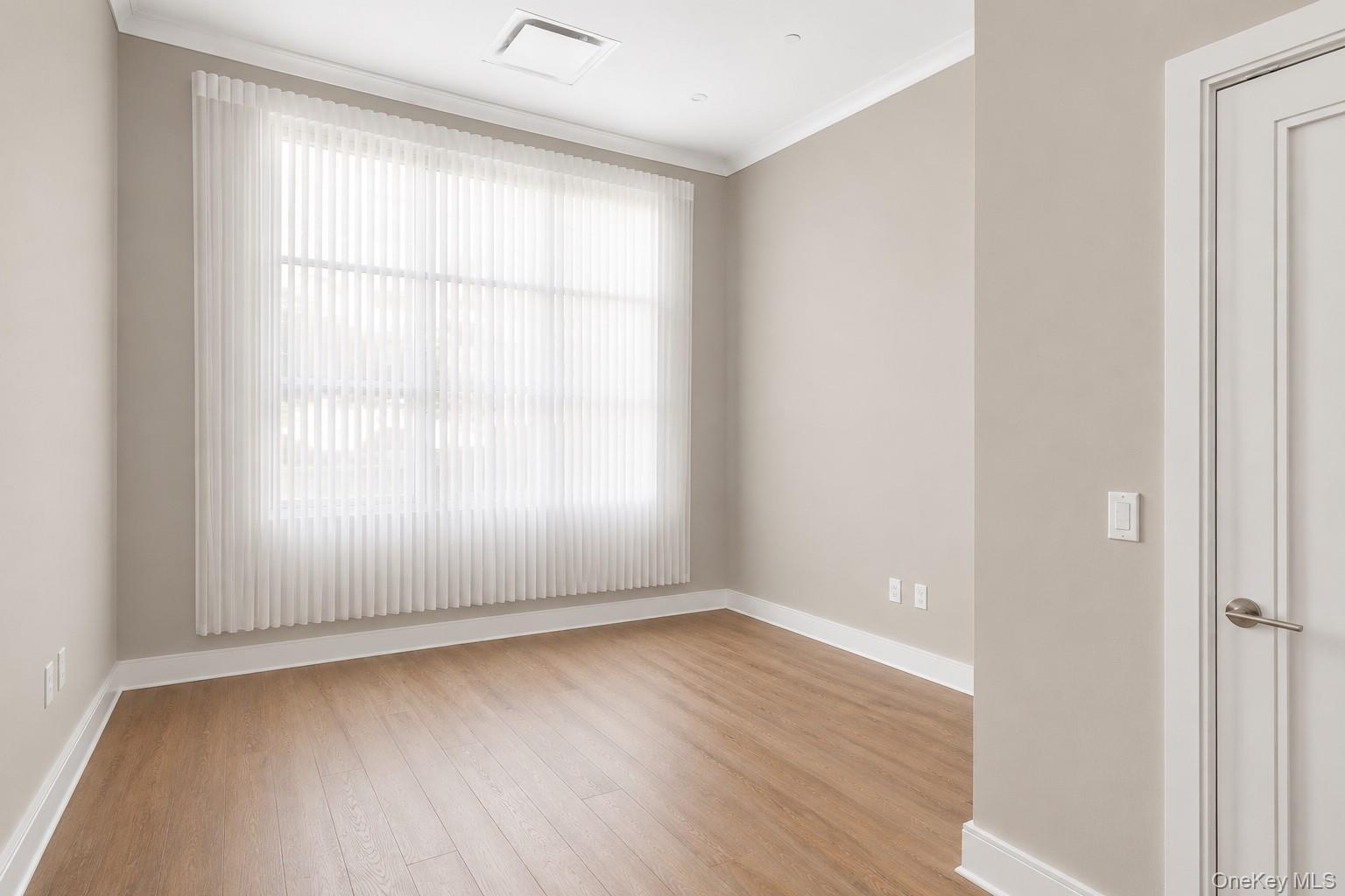100 Garvies Point Road Unit: 1009