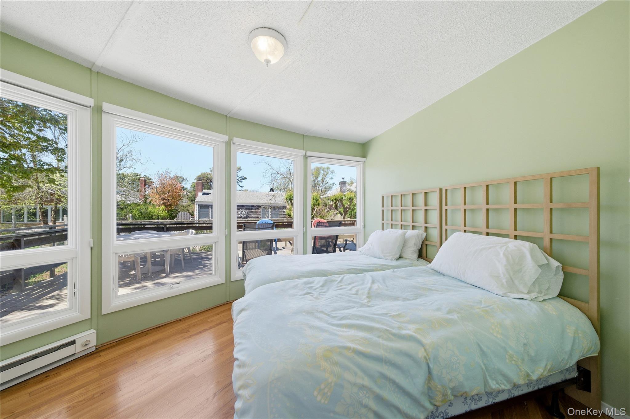 583 Bayberry Walk