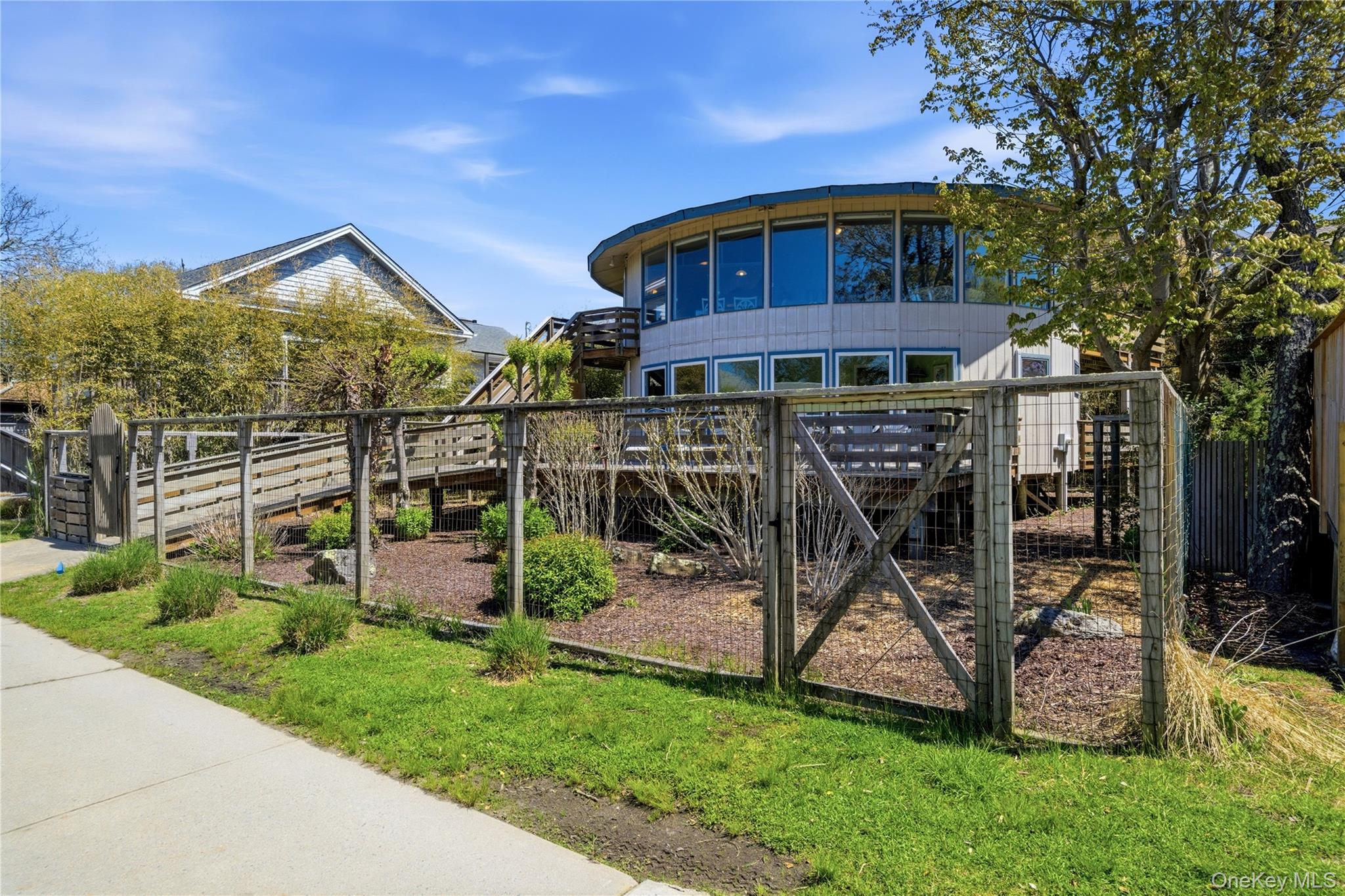 583 Bayberry Walk