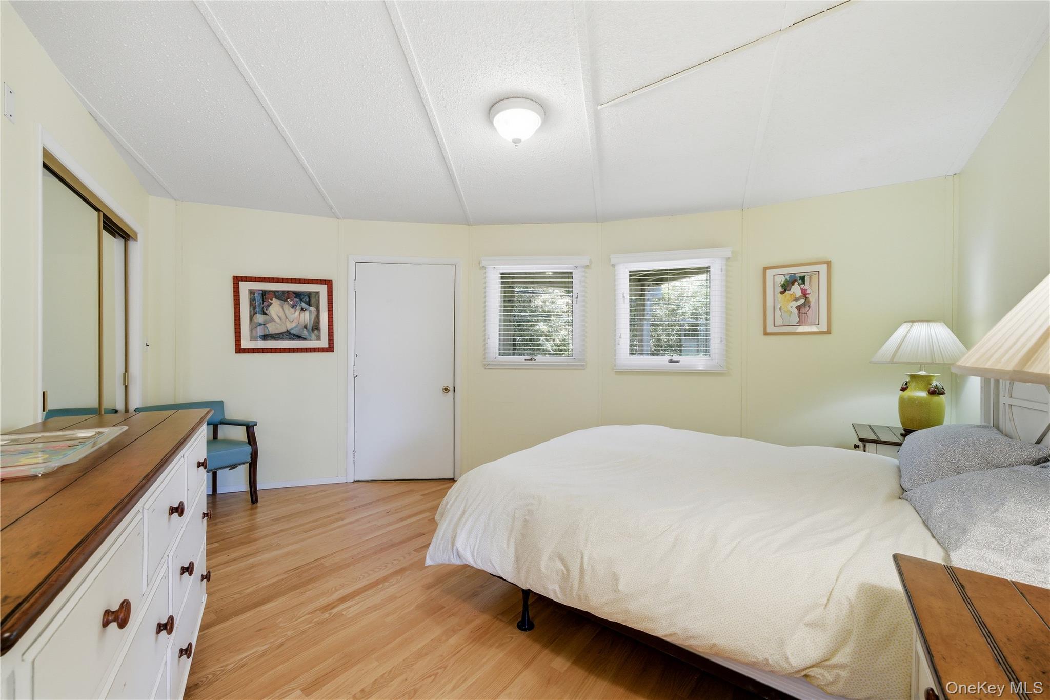 583 Bayberry Walk