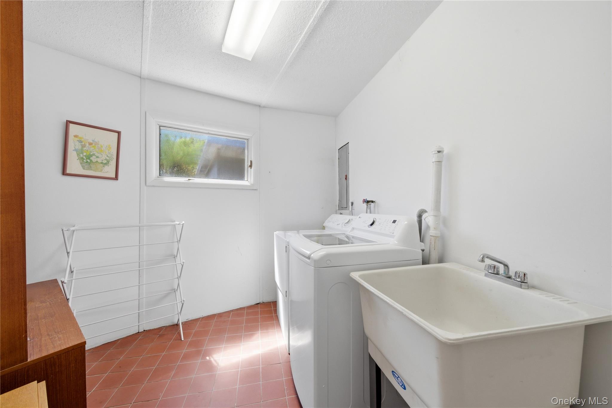 583 Bayberry Walk