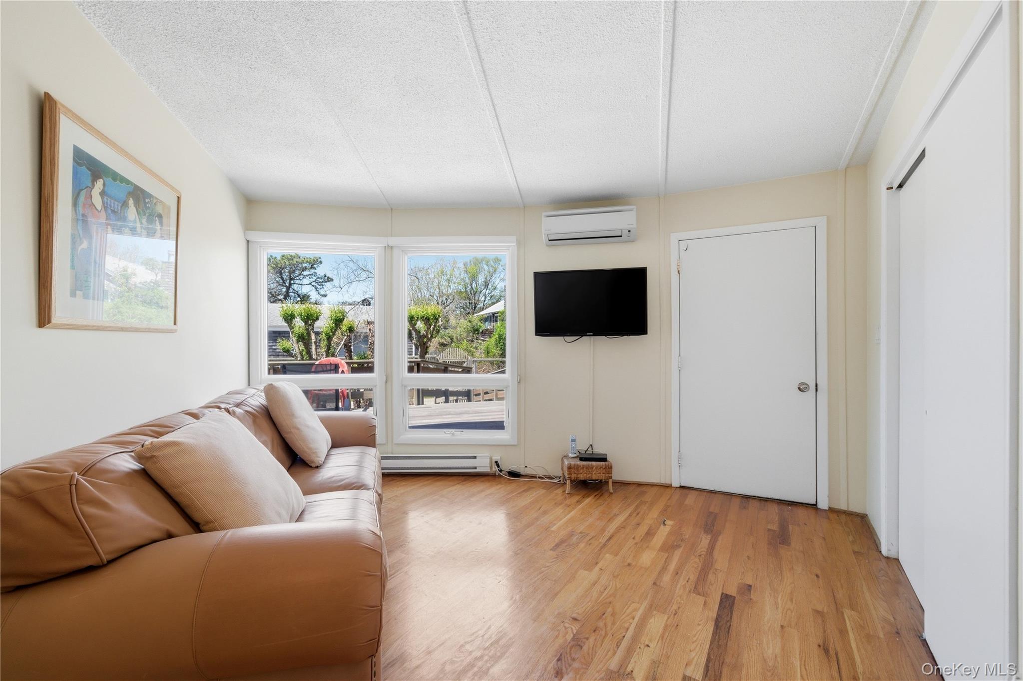583 Bayberry Walk