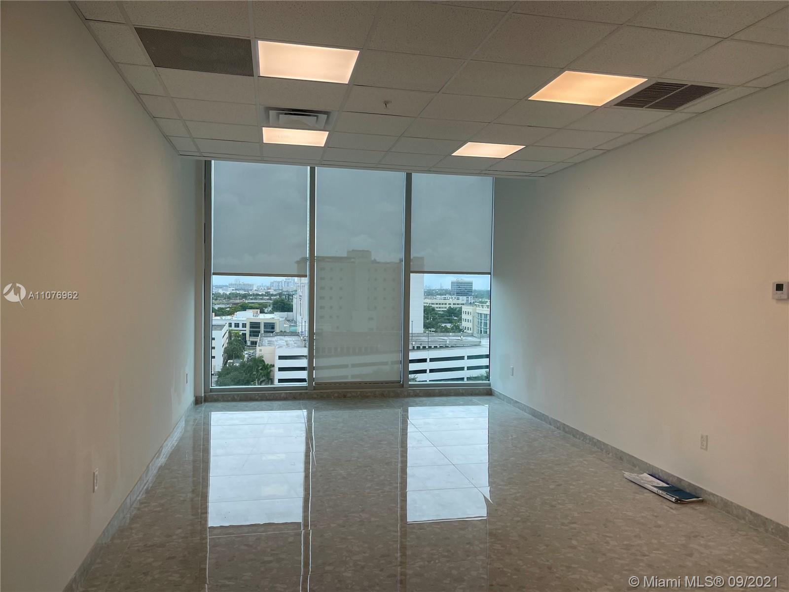 2820 NE 214 Street Unit: 1003