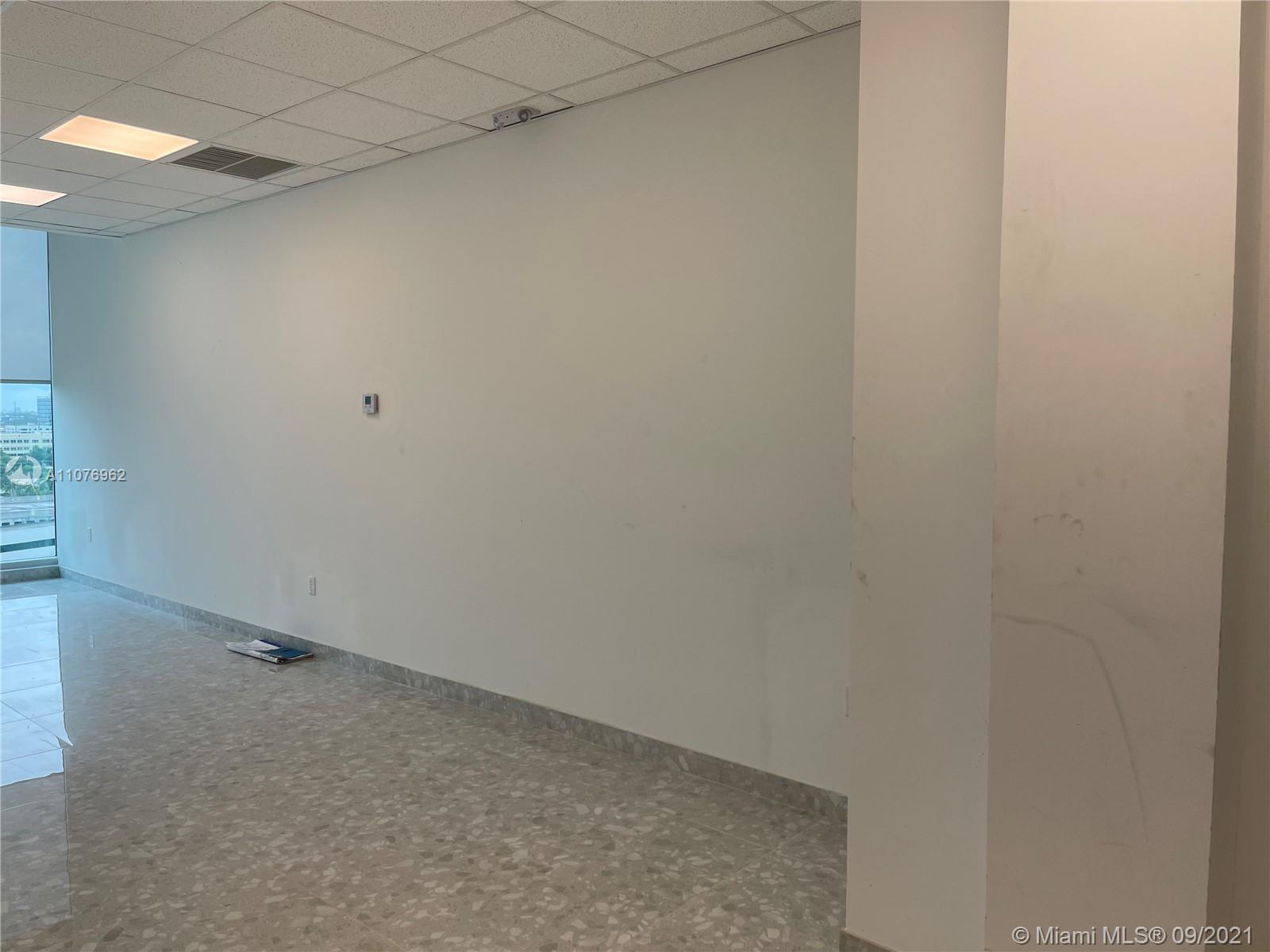 2820 NE 214 Street Unit: 1003