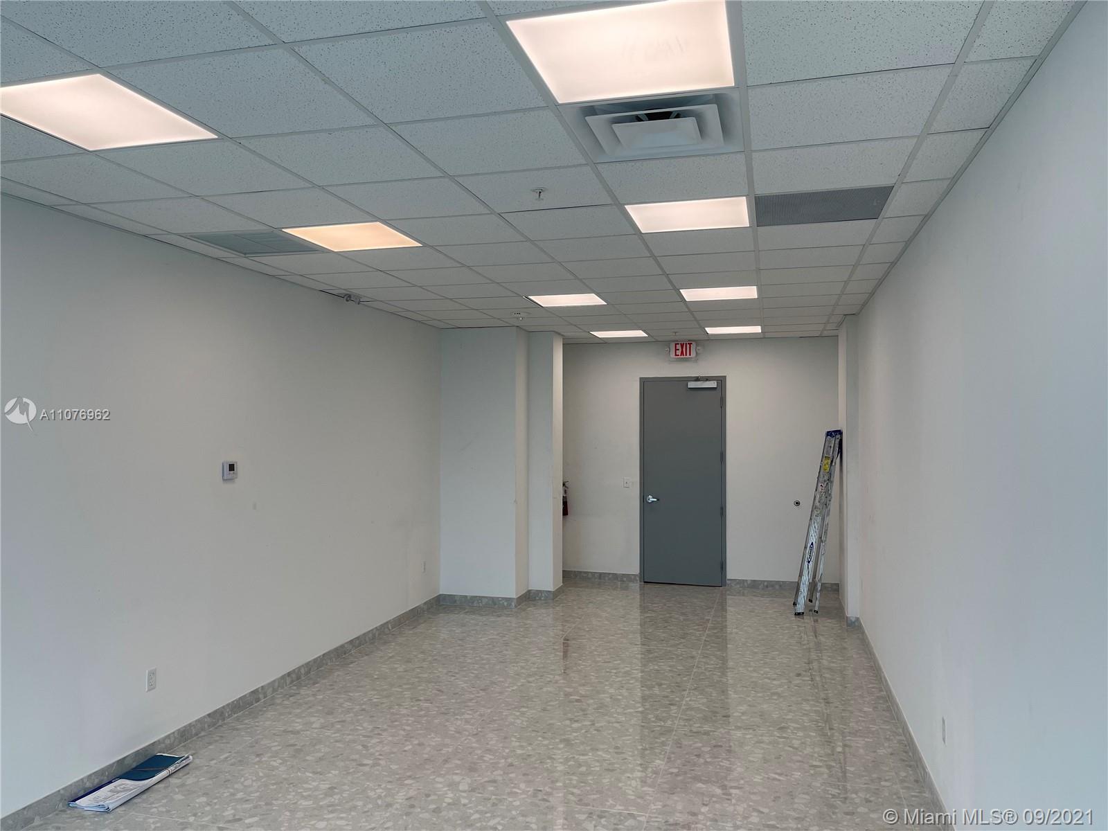 2820 NE 214 Street Unit: 1003